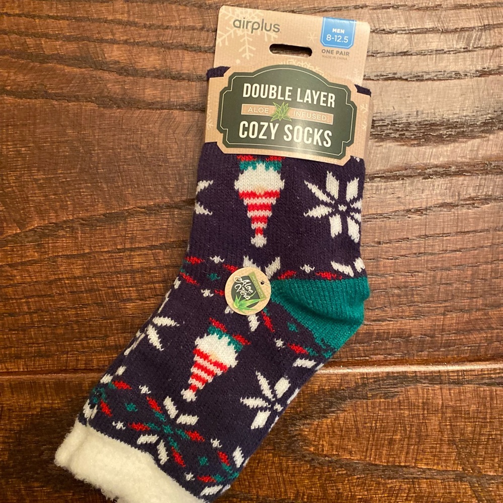 Christmas Gnome Socks Men Size 8-12.5 Double Layer Aloe Infused Cozy Socks